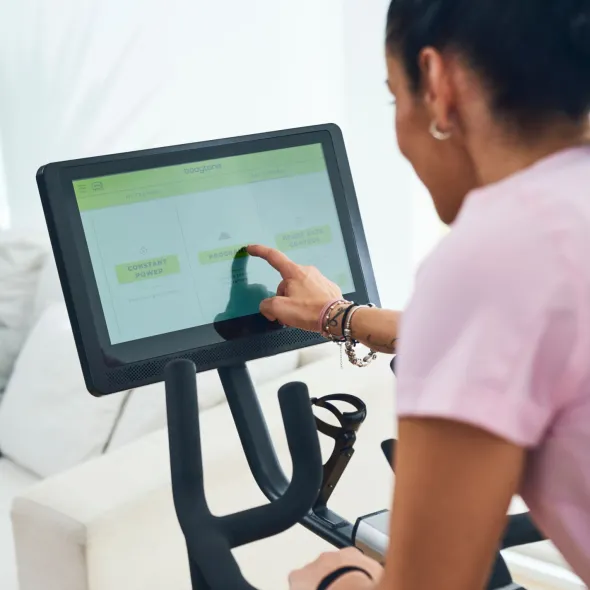 Active Bike 400 Smart Screen Bodytone